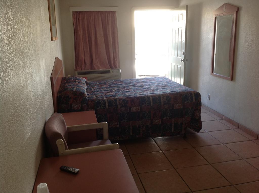 Redwood Motel Chandler Bilik gambar