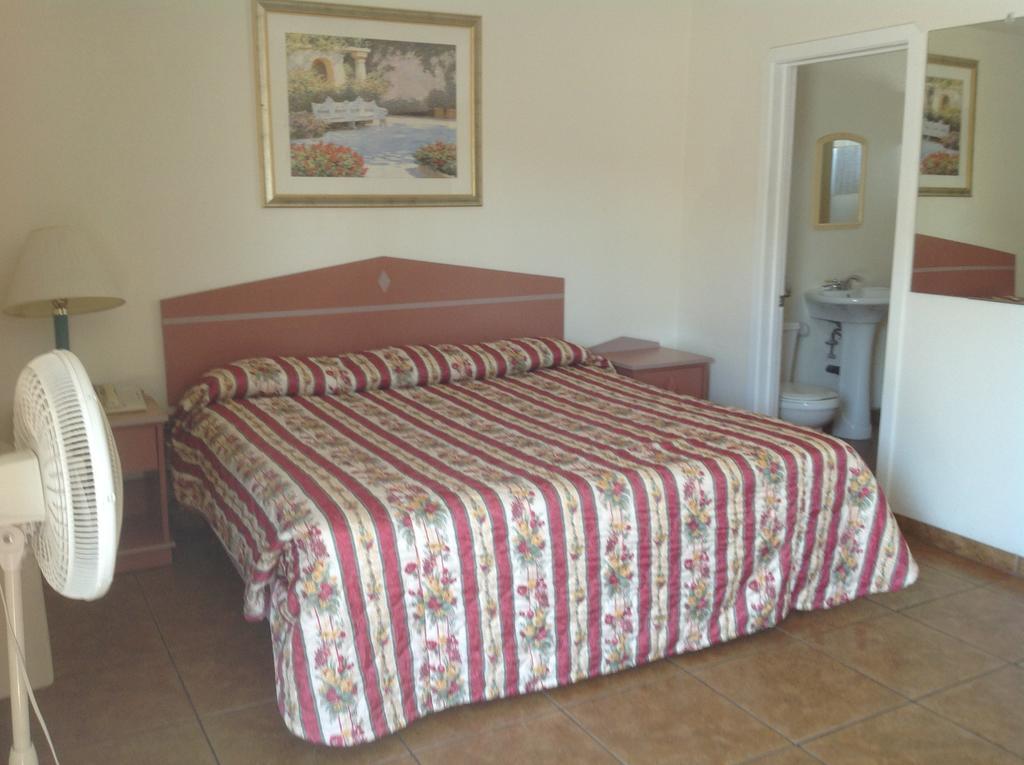 Redwood Motel Chandler Bilik gambar