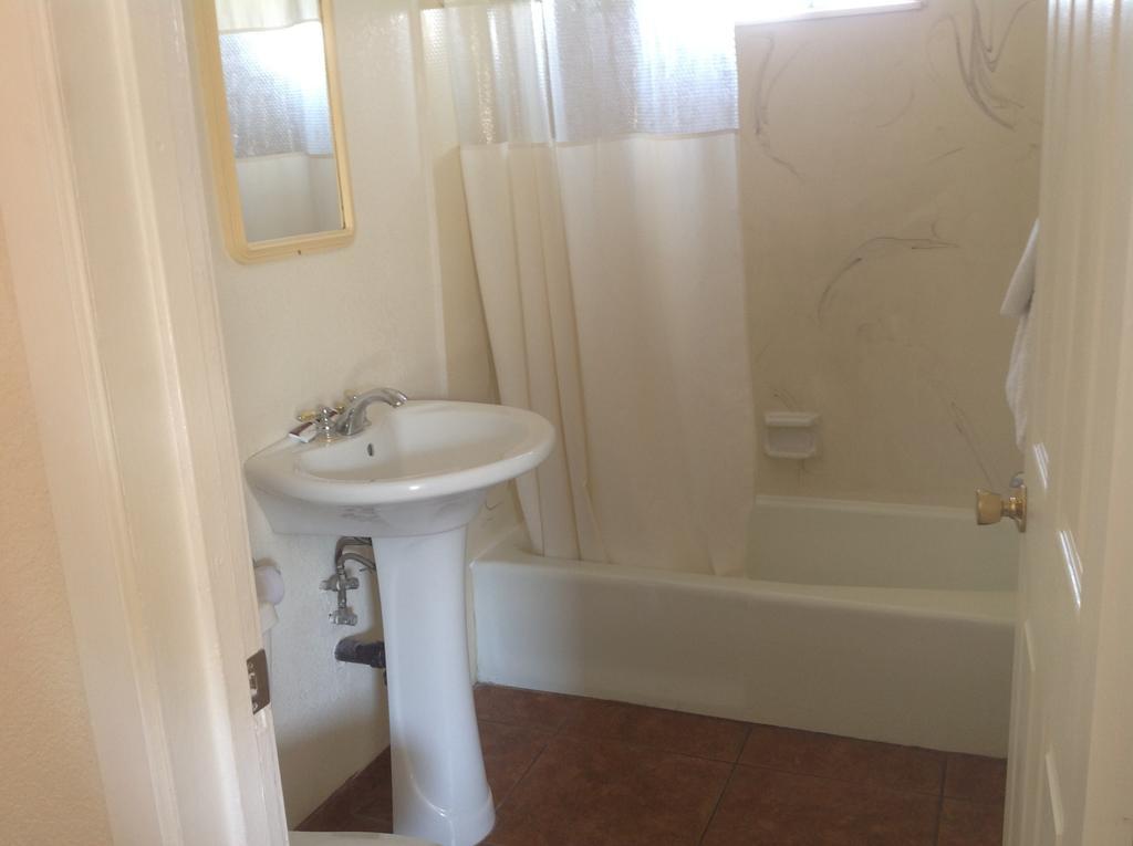 Redwood Motel Chandler Bilik gambar