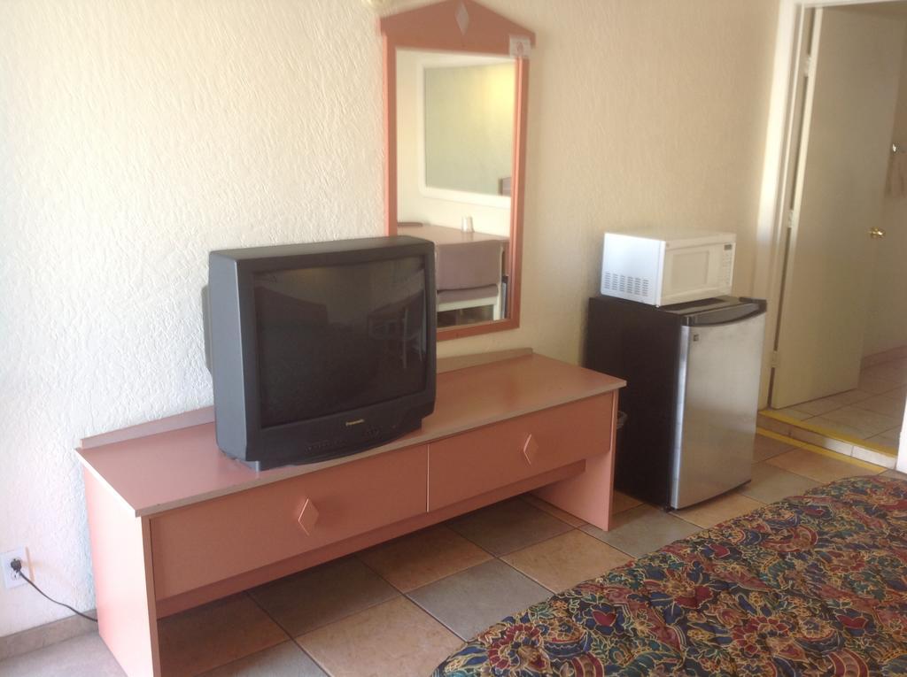 Redwood Motel Chandler Bilik gambar